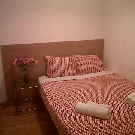 Km1 Amparo Apartments Madrid Cameră foto